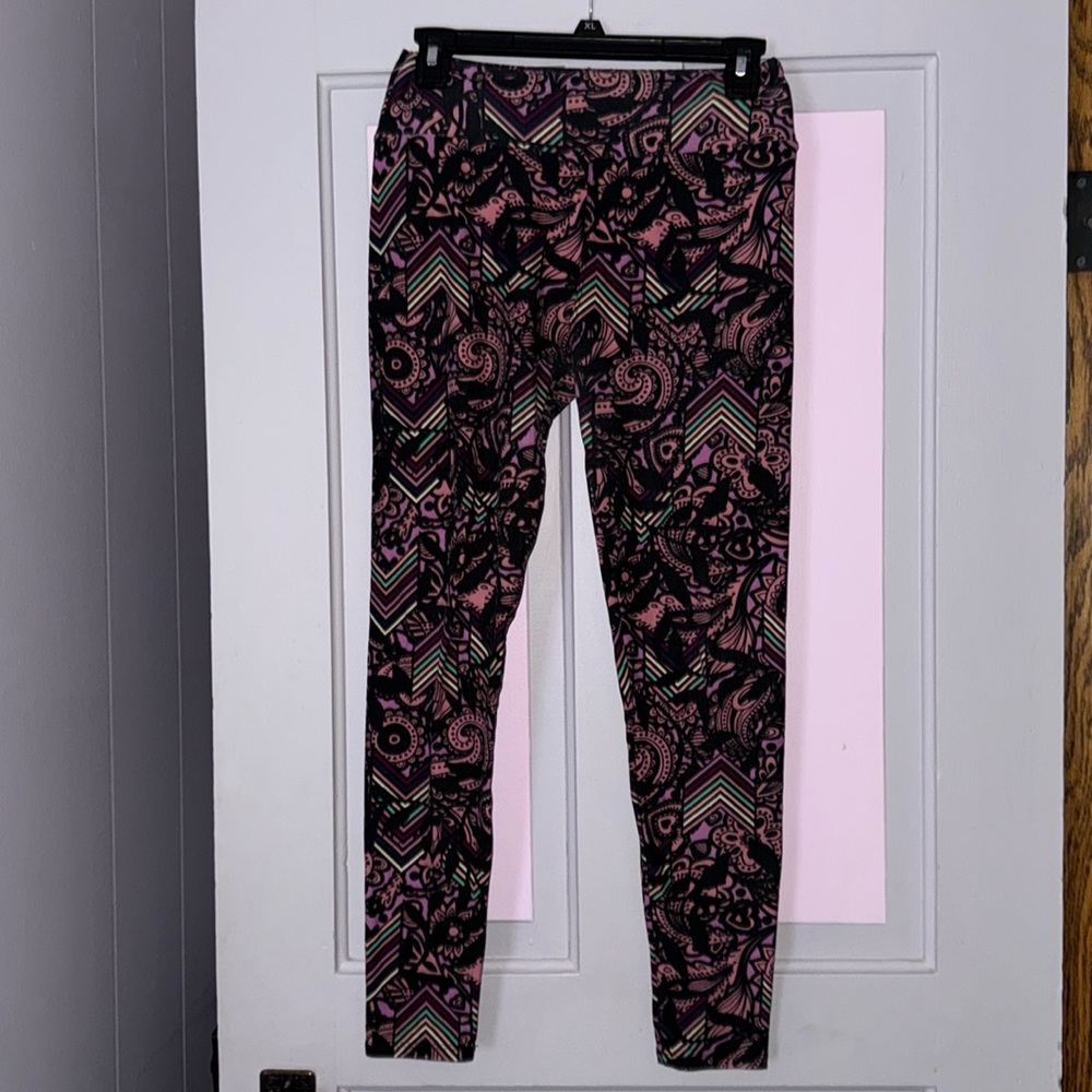 lularoe patterned leggings